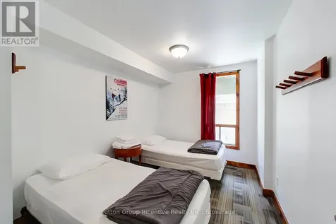 151 Tyrolean Lane Blue Mountains ON L9Y 0N3