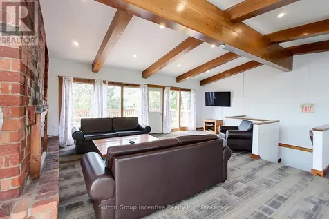 151 Tyrolean Lane Blue Mountains ON L9Y 0N3