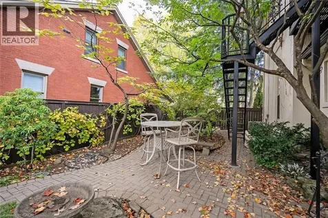 432 Burlington Avenue Burlington ON L7S 1R4