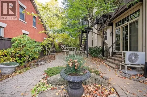 432 Burlington Avenue Burlington ON L7S 1R4
