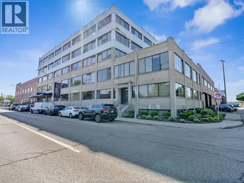 2109 Ottawa Street Windsor ON N8Y 1R8
