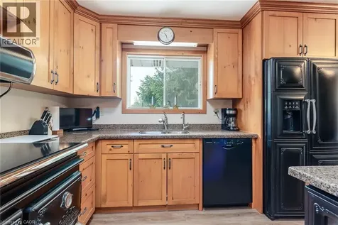 265 Bleams Court New Hamburg ON N3A 1L9