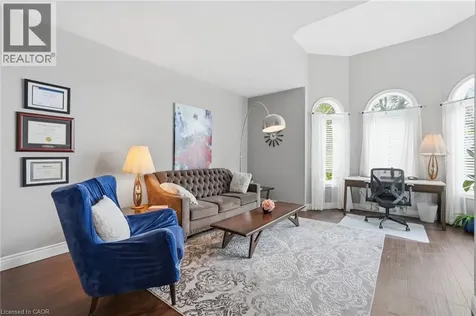 58 Anderson Court Ancaster ON L9G 4Z7