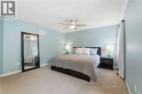 58 Anderson Court Ancaster ON L9G 4Z7