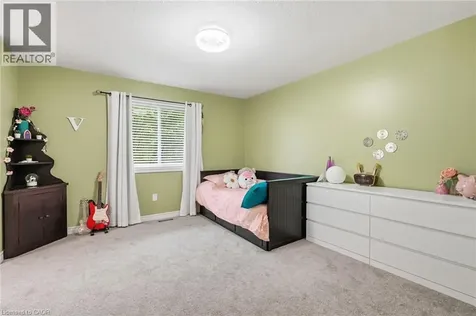 58 Anderson Court Ancaster ON L9G 4Z7