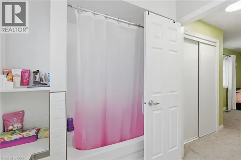 58 Anderson Court Ancaster ON L9G 4Z7