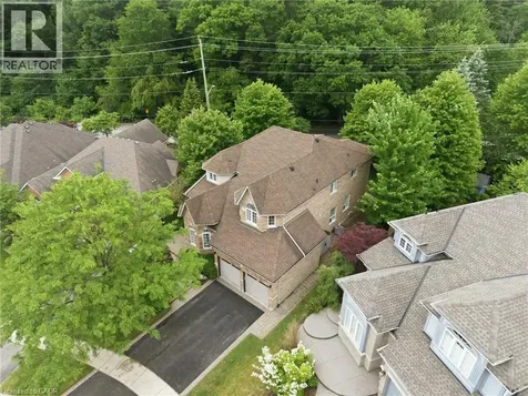58 Anderson Court Ancaster ON L9G 4Z7