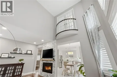 58 Anderson Court Ancaster ON L9G 4Z7
