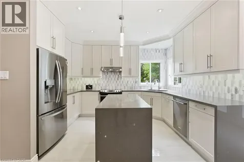 58 Anderson Court Ancaster ON L9G 4Z7
