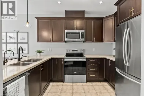 82 Summerberry Way Hamilton ON L9B 0G1