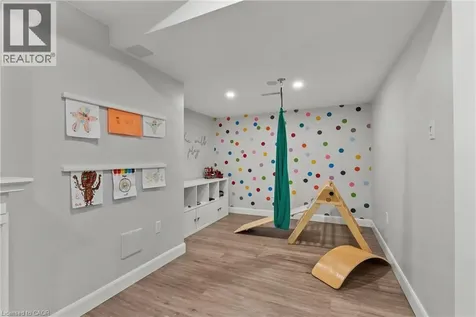 82 Summerberry Way Hamilton ON L9B 0G1