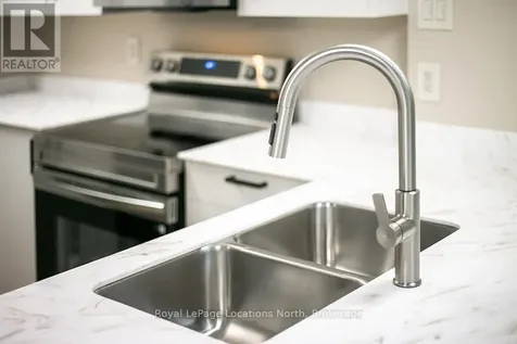 55 Trott Boulevard Collingwood ON L9Y 4B8