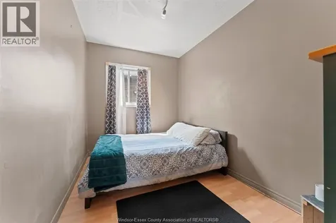 759 Glengarry Avenue Windsor ON N9A 1R4