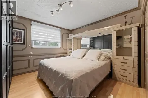 759 Glengarry Avenue Windsor ON N9A 1R4