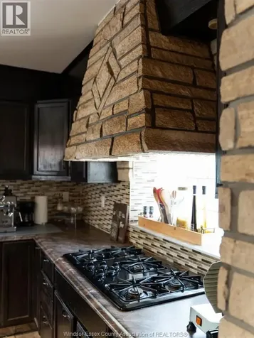 759 Glengarry Avenue Windsor ON N9A 1R4
