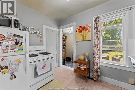 1510 Elsmere Avenue Windsor ON N8X 4H3