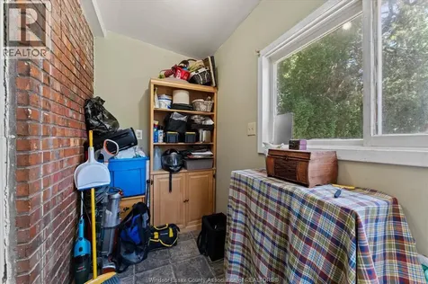 1510 Elsmere Avenue Windsor ON N8X 4H3