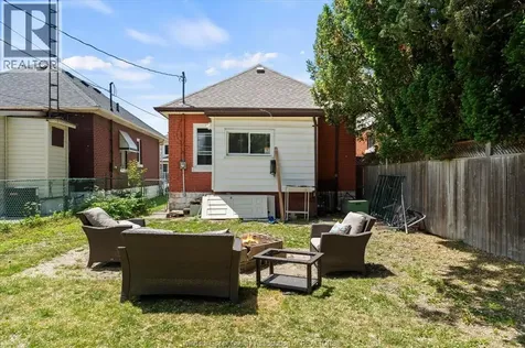 1510 Elsmere Avenue Windsor ON N8X 4H3