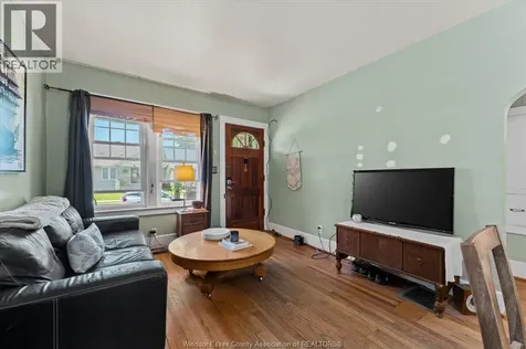 1510 Elsmere Avenue Windsor ON N8X 4H3