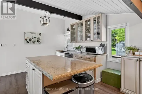 1515 O'connor Drive Selwyn ON K0L 1T0