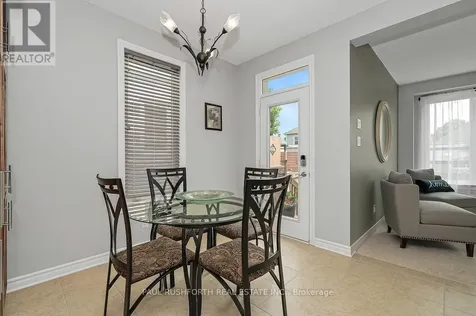 504 Landswood Way Ottawa ON K2S 0A5