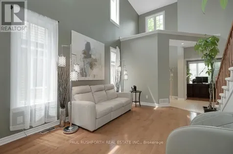 504 Landswood Way Ottawa ON K2S 0A5