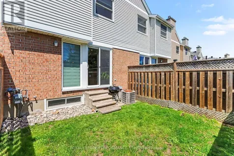 17 Bentbrook Crescent Ottawa ON K2J 3X9