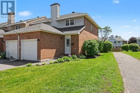 17 Bentbrook Crescent Ottawa ON K2J 3X9