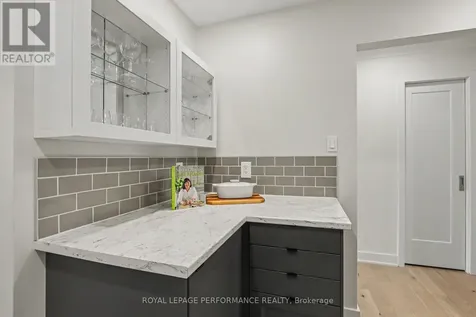 17 Bentbrook Crescent Ottawa ON K2J 3X9
