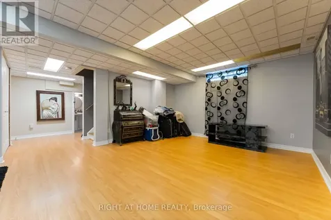 160 Grassy Plains Drive Ottawa ON K2M 2S1