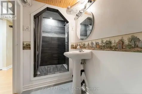160 Grassy Plains Drive Ottawa ON K2M 2S1