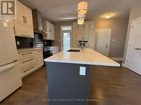 23 Solara Private Clarence-rockland ON K4K 0K9