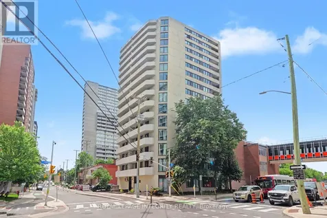 200 Bay Street South Ottawa ON K1R 7W8