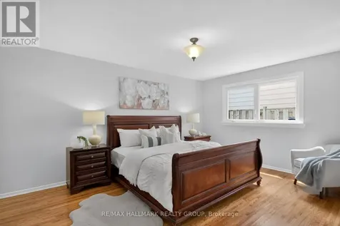 37 Parkwood Crescent Ottawa ON K1B 3J5