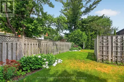 37 Parkwood Crescent Ottawa ON K1B 3J5