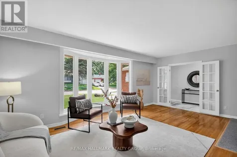 37 Parkwood Crescent Ottawa ON K1B 3J5