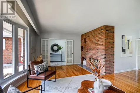 37 Parkwood Crescent Ottawa ON K1B 3J5