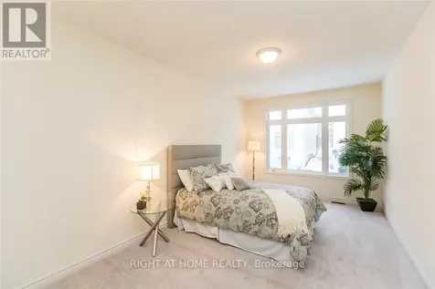 113 Passageway Way Ottawa ON K2M 1H6