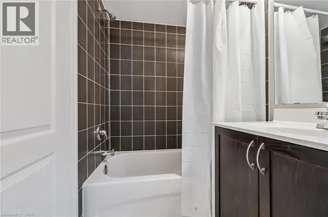 43 Hays Boulevard Oakville ON L6H 0J1
