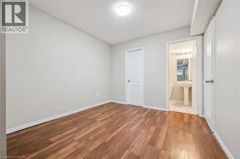 43 Hays Boulevard Oakville ON L6H 0J1