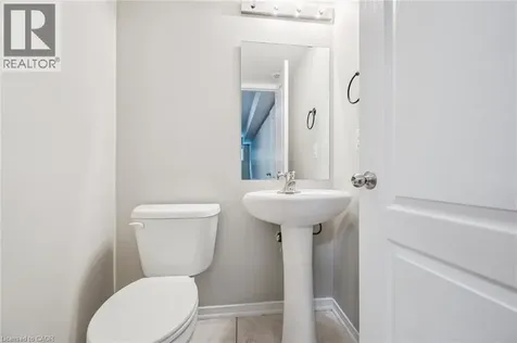 43 Hays Boulevard Oakville ON L6H 0J1