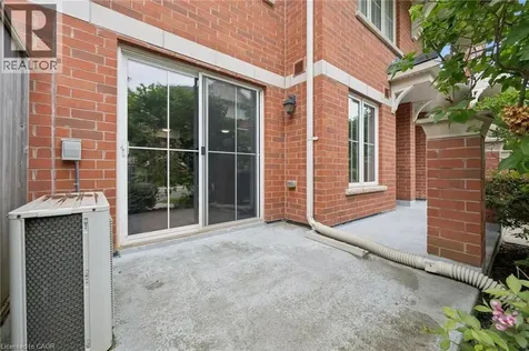 43 Hays Boulevard Oakville ON L6H 0J1