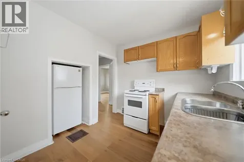 1076 Clearview Avenue Burlington ON L7T 2J1