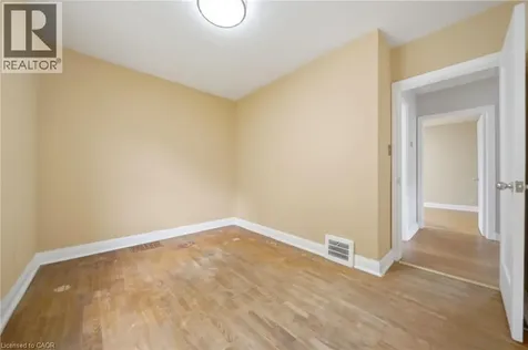1076 Clearview Avenue Burlington ON L7T 2J1