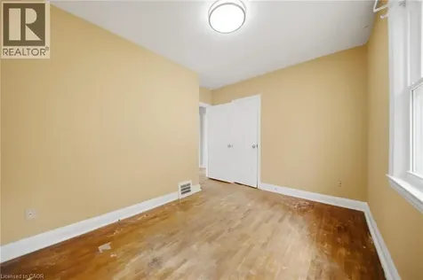 1076 Clearview Avenue Burlington ON L7T 2J1