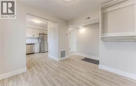 40 Daniel Avenue Kitchener ON N2K 2E9