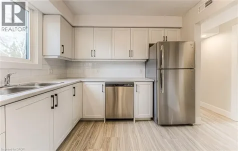 40 Daniel Avenue Kitchener ON N2K 2E9