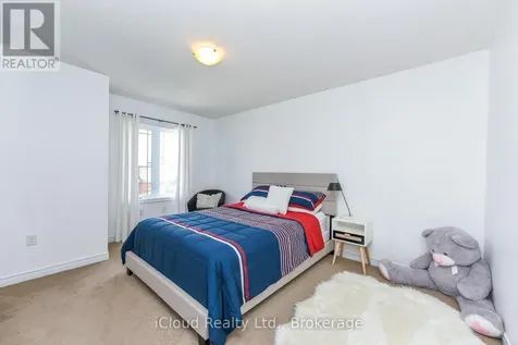 132 Drone Crescent Guelph (willow West/sugarbush/west Acres) ON N1K 0B9