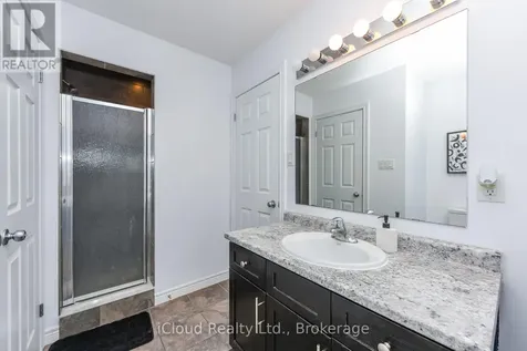 132 Drone Crescent Guelph (willow West/sugarbush/west Acres) ON N1K 0B9