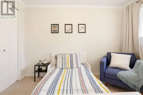 635 Royal Fern Street Waterloo ON N2V 2P6